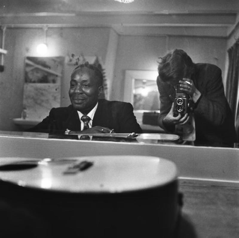 Big Bill Broonzy en Hans Buter, februari 1956